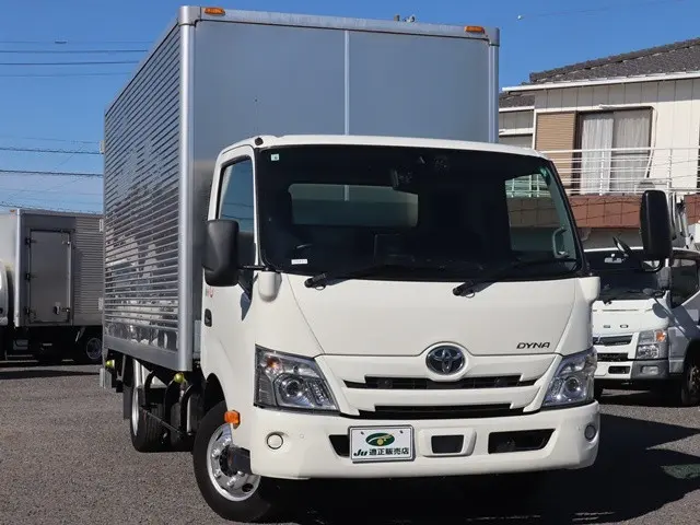 トヨタ ダイナ 2RG-XZU712(2WD)の写真4