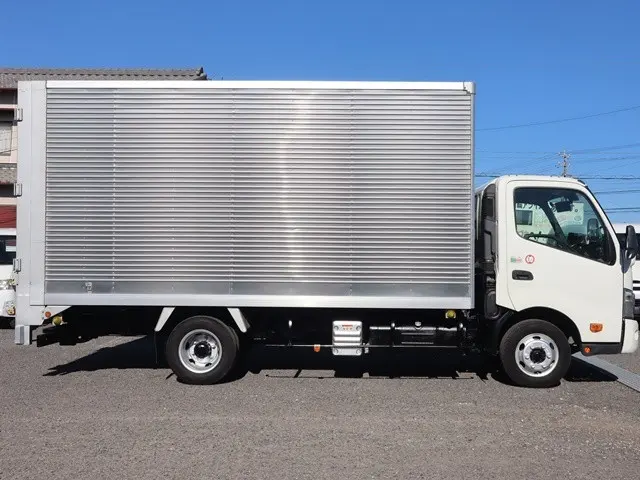 トヨタ ダイナ 2RG-XZU712(2WD)の写真8