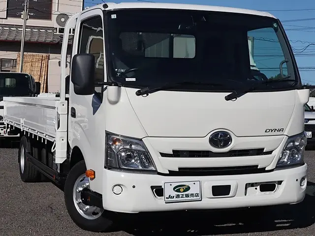 トヨタ ダイナ 2RG-XZU722(2WD)の写真4