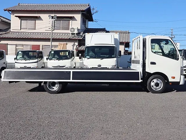 トヨタ ダイナ 2RG-XZU722(2WD)の写真10