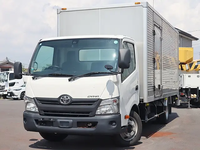 トヨタ ダイナ TPG-XZU722(2WD)の写真1