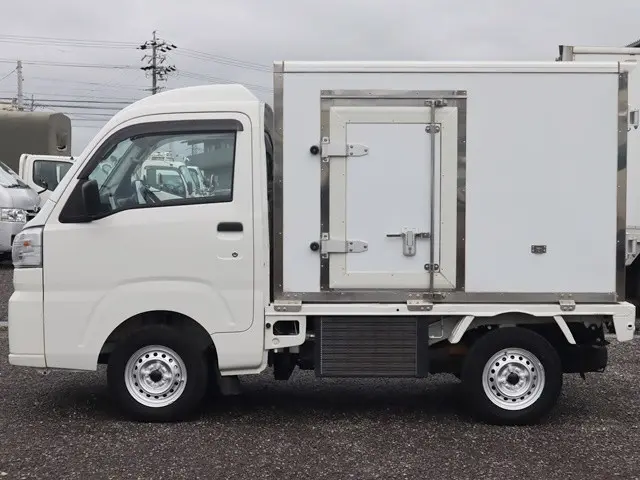ダイハツ ハイゼットトラック 3BD-S500P(2WD)の写真9