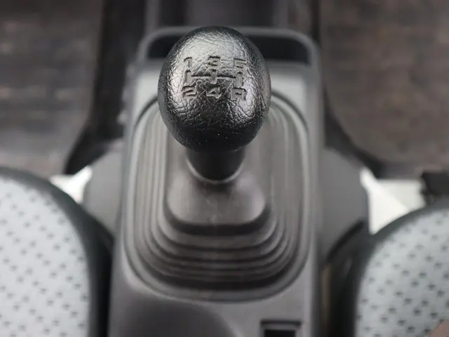 スズキ キャリイ EBD-DA16T(2WD)の写真37