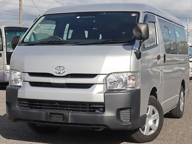 トヨタ ハイエース CBA-TRH219W(4WD)の写真1