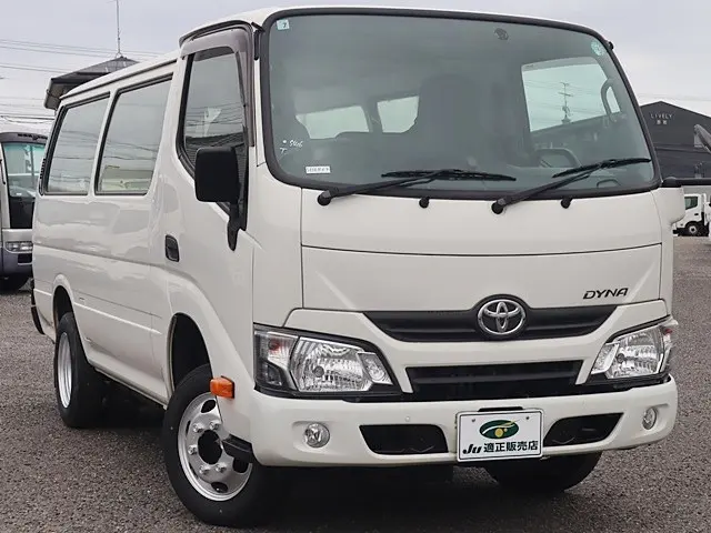 トヨタ ダイナ LDF-KDY241V(2WD)の写真4
