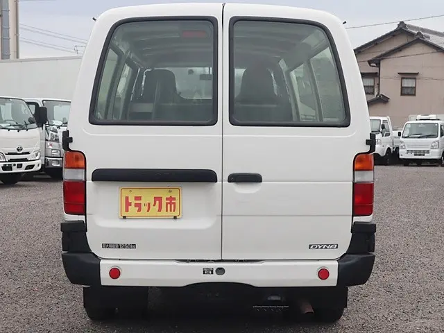 トヨタ ダイナ LDF-KDY241V(2WD)の写真6