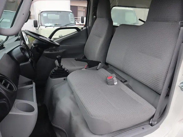 トヨタ ダイナ LDF-KDY241V(2WD)の写真32