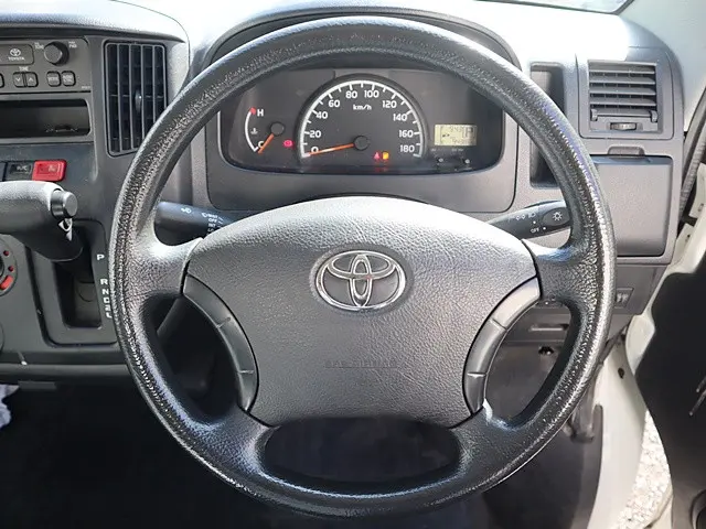 トヨタ タウンエーストラック DBF-S402U(2WD)の写真4