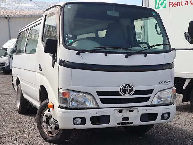 トヨタ ダイナ LDF-KDY241V(2WD)の写真2