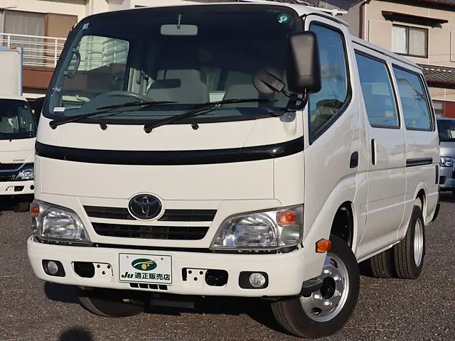 トヨタ ダイナ LDF-KDY241V(2WD)の写真2