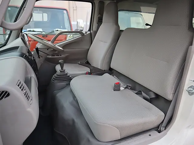 トヨタ ダイナ LDF-KDY241V(2WD)の写真32