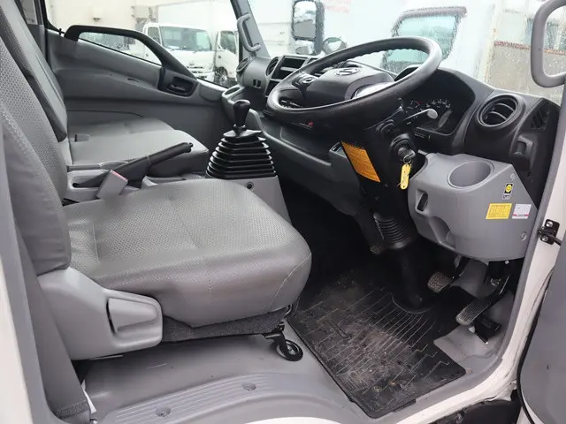 日野 デュトロ 2RG-XZU710M(2WD)の写真29