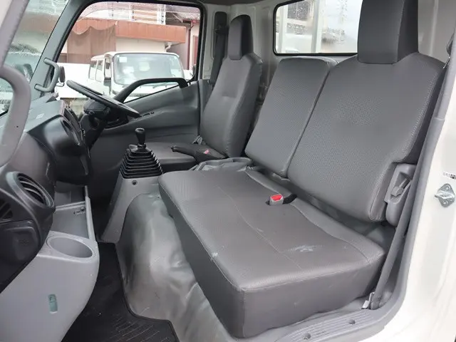 日野 デュトロ 2RG-XZU710M(2WD)の写真32