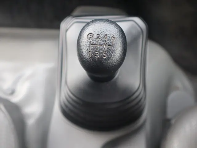 日野 デュトロ 2RG-XZU710M(2WD)の写真34