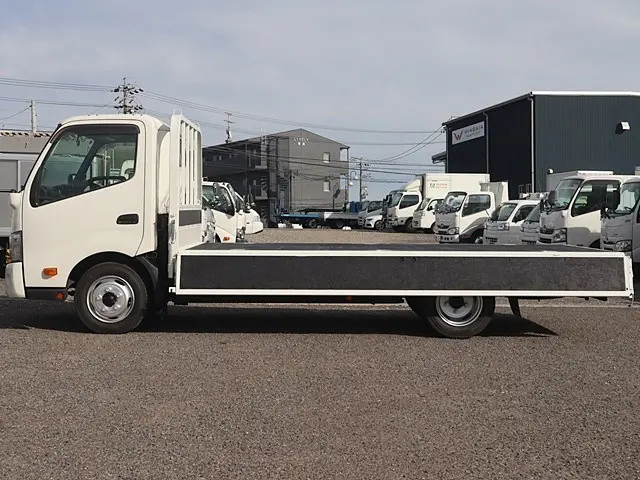 日野 デュトロ 2RG-XZU710M(2WD)の写真13