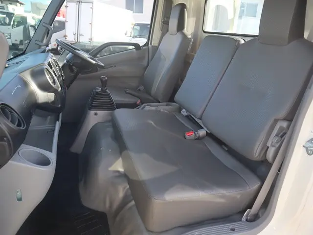 日野 デュトロ 2RG-XZU710M(2WD)の写真32