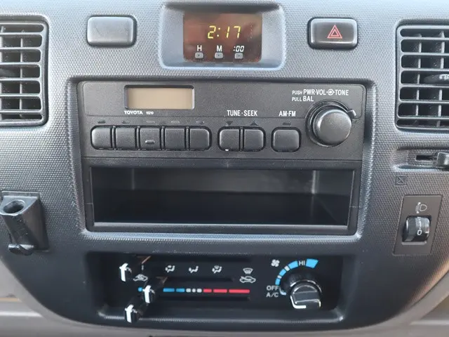 トヨタ タウンエーストラック GK-KM75(2WD)の写真36