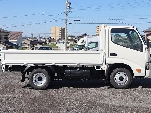 トヨタ トヨエース TKG-XZU605(2WD)の写真8