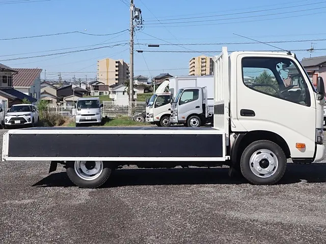 トヨタ トヨエース TKG-XZU605(2WD)の写真10