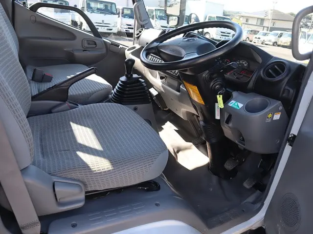 トヨタ トヨエース TKG-XZU605(2WD)の写真28