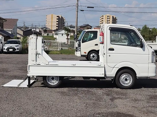 スズキ キャリイ EBD-DA16T(2WD)の写真10