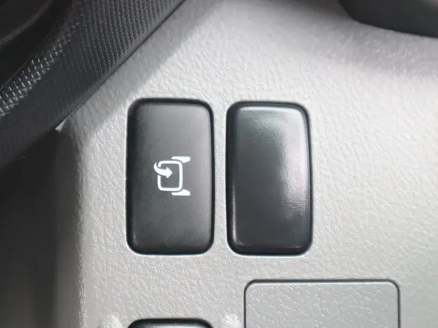 日野 デュトロ 2RG-XZU710M(2WD)の写真37