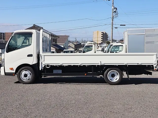 日野 デュトロ 2RG-XZU710M(2WD)の写真9