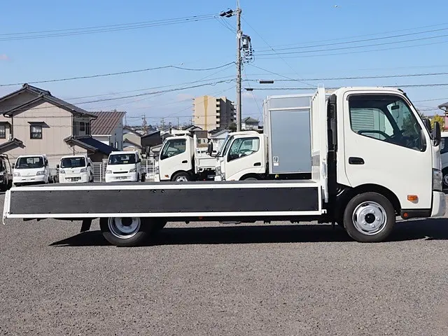 日野 デュトロ 2RG-XZU710M(2WD)の写真10