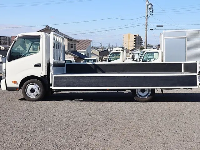 日野 デュトロ 2RG-XZU710M(2WD)の写真13
