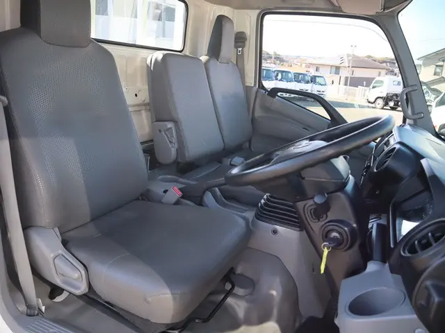 日野 デュトロ 2RG-XZU710M(2WD)の写真29