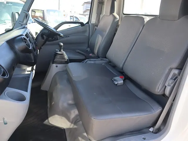 日野 デュトロ 2RG-XZU710M(2WD)の写真31