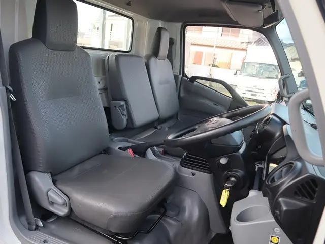 日野 デュトロ 2RG-XZU710M(2WD)の写真29