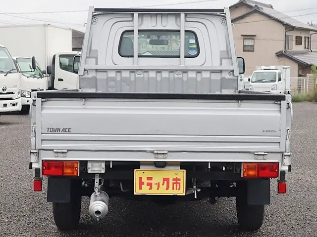 トヨタ タウンエーストラック DBF-S402U(2WD)の写真6