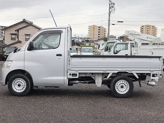 トヨタ タウンエーストラック DBF-S402U(2WD)の写真9