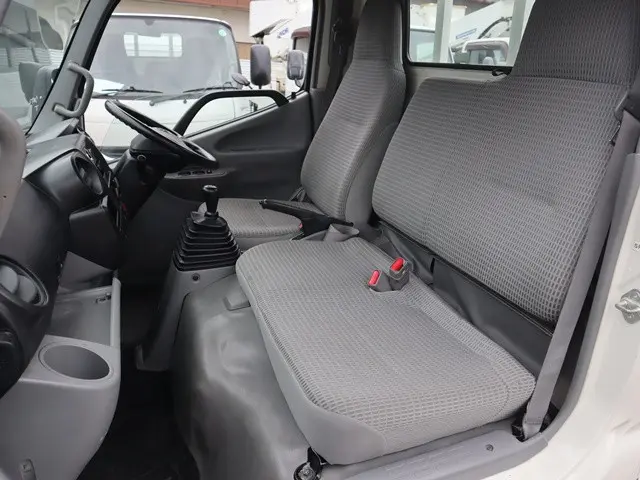 トヨタ ダイナ TKG-XZC605(2WD)の写真33