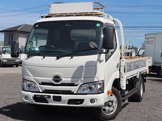 日野 デュトロ 2RG-XZU645M(2WD)の写真1