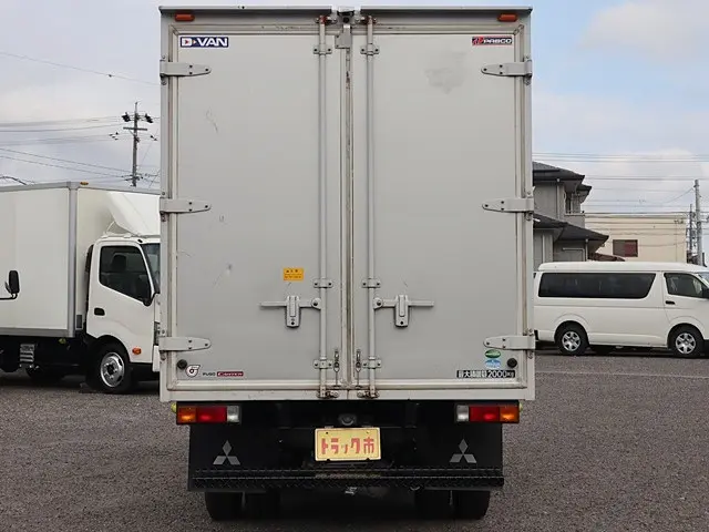 三菱 キャンター TPG-FBA20(2WD)の写真6
