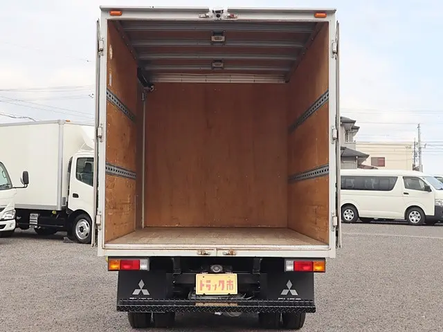 三菱 キャンター TPG-FBA20(2WD)の写真11