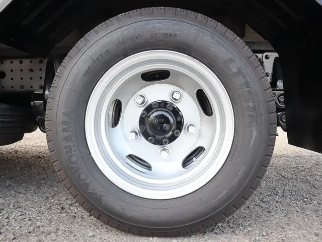 三菱 キャンター TPG-FBA20(2WD)の写真28