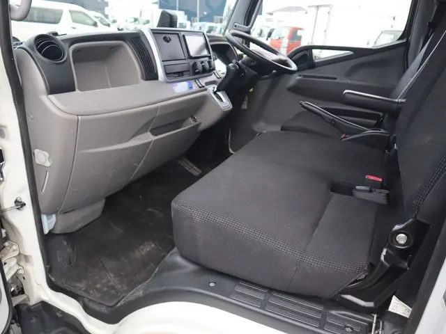 三菱 キャンター TPG-FBA20(2WD)の写真34
