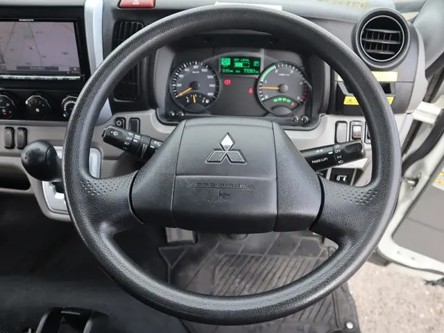 三菱 キャンター TPG-FBA20(2WD)の写真36