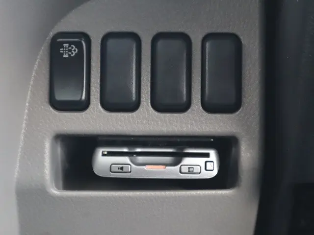 三菱 キャンター TPG-FBA20(2WD)の写真39