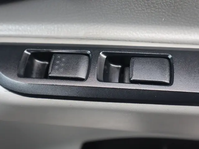 三菱 キャンター TPG-FBA20(2WD)の写真41