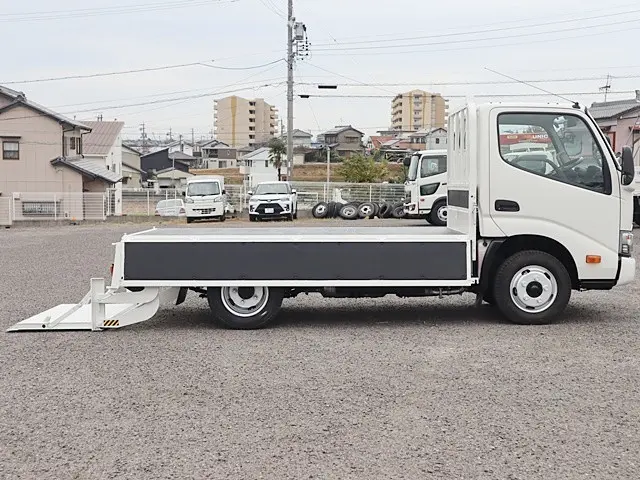 トヨタ トヨエース TPG-XZU605(2WD)の写真10