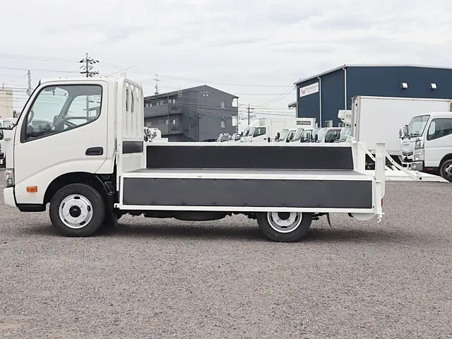 トヨタ トヨエース TPG-XZU605(2WD)の写真13