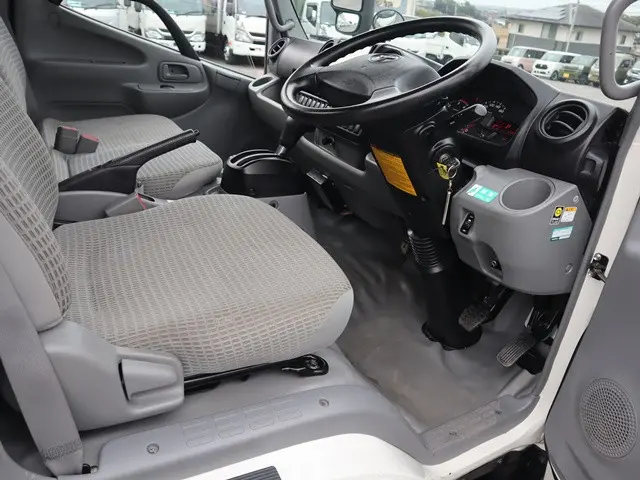 トヨタ トヨエース TPG-XZU605(2WD)の写真34