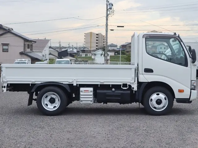 日野 デュトロ 2RG-XZU605M(2WD)の写真8