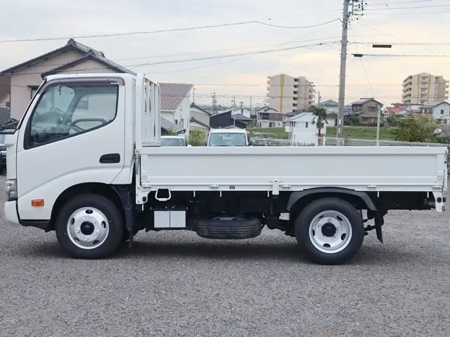 日野 デュトロ 2RG-XZU605M(2WD)の写真9