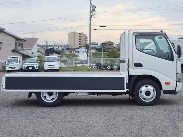 日野 デュトロ 2RG-XZU605M(2WD)の写真10