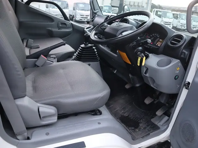 日野 デュトロ 2RG-XZU605M(2WD)の写真29
